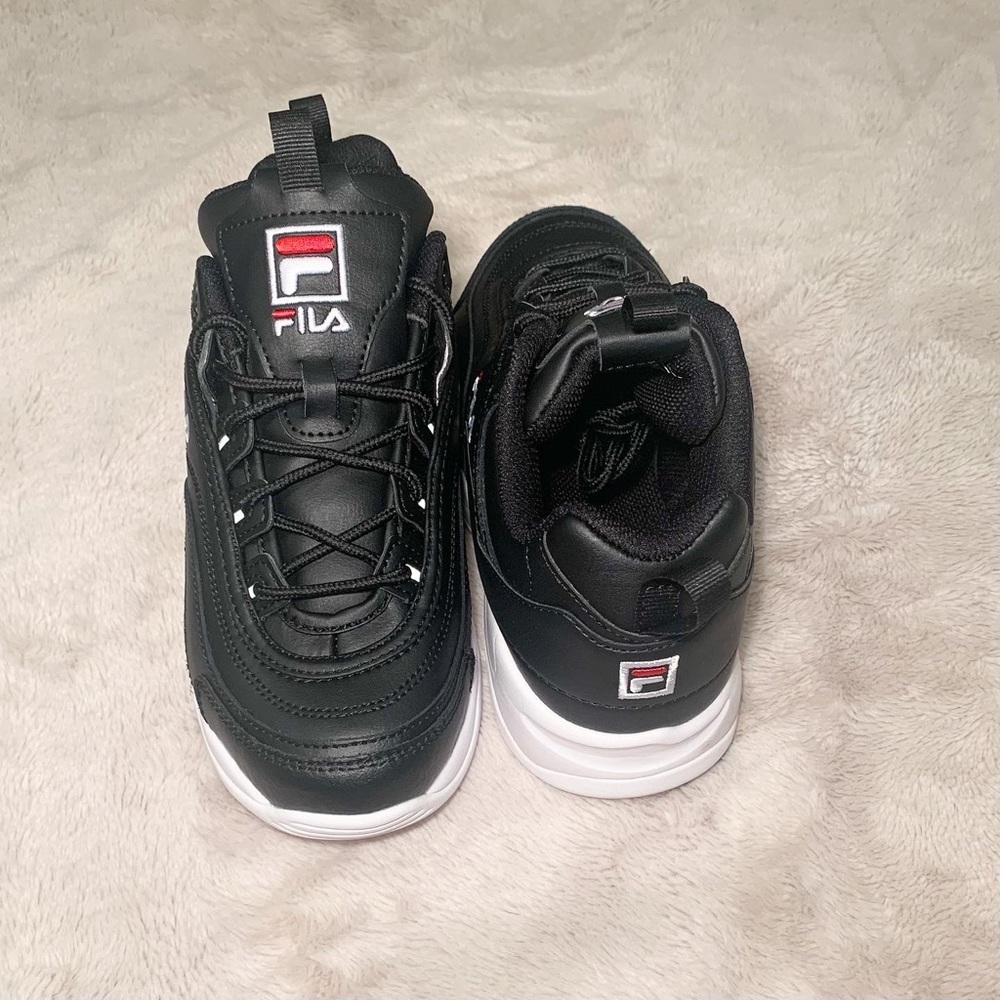 Black Filas